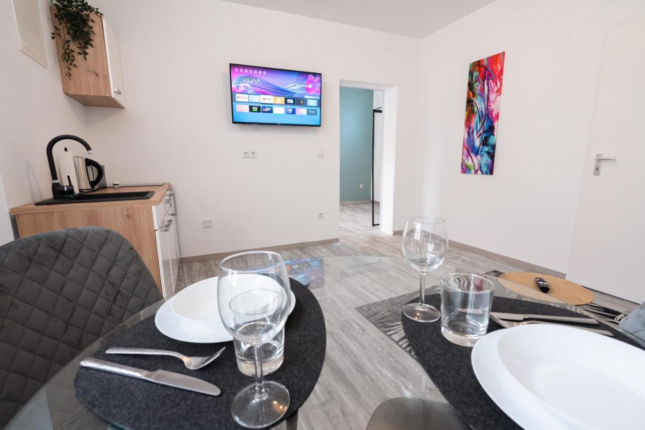 Mira Studioapartments Neu Кастроп-Рауксел Екстериор снимка